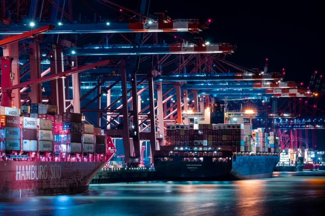 Puzzle “Port of Hamburg” by PuzzleWithFriends